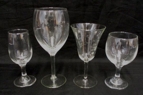 Lot of 8 Misc Replacement Bar Dining Glasses Goblet Tumbler Wine Hi Ball & More
