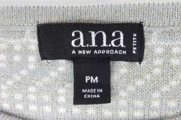 A.n.a Petite Grey Knit Sweater Women's Size PM White Metallic