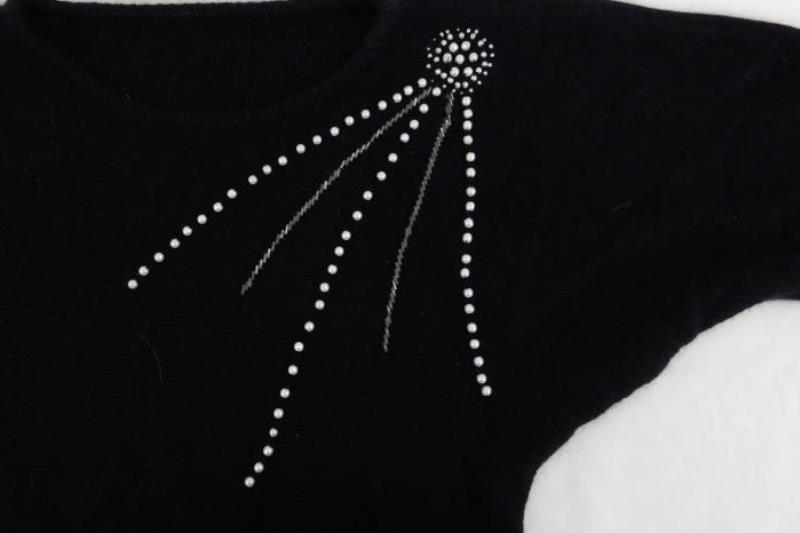 Vintage Women's 3/4 Sleeve Knit Sweater Women's Size Small Beaded Black Crochet