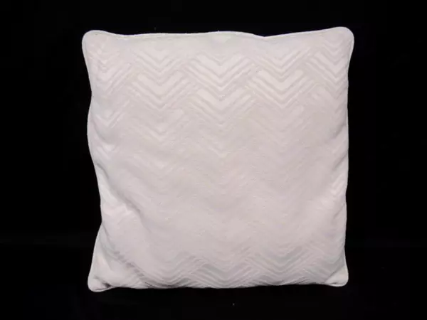 Set of 2 White Chevron Pattern Woven Throw Pillows Square