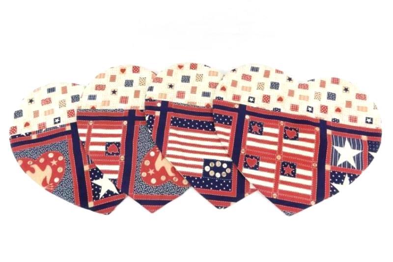 Lot of 4 Placemats and Napkins Red White Blue Plaid Stripe Pattern Heart Shaped
