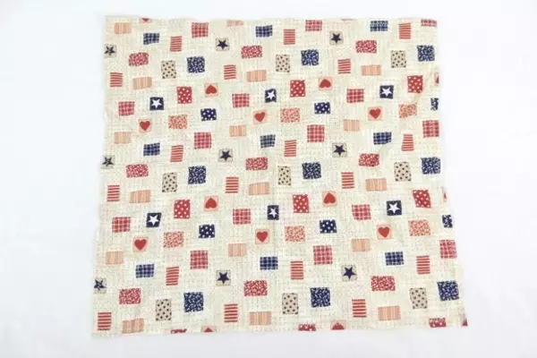 Lot of 4 Placemats and Napkins Red White Blue Plaid Stripe Pattern Heart Shaped