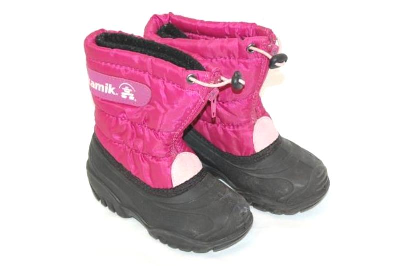 Kamik Girl's Winter Snow Boots Size 8 Black Pink Zipper Drawstring Closure