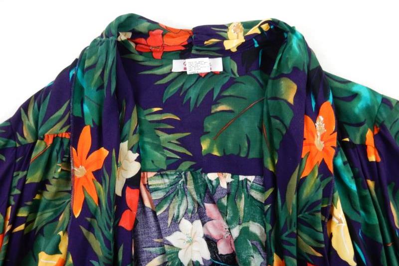 Roxanne Swimsuit Cover Up Cardigan Eggplant Style 640 Floral Size Small NWT