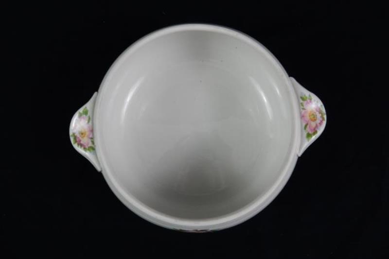 Vintage Hall China 2.5 Quart Covered Casserole Dish Rose White 658