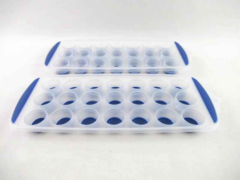 Set of 4 Ice Cube Trays Silicone Base Multi Color Clear Plastic Unbranded