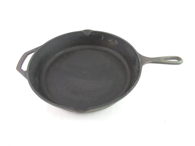 LODGE 10 SK Black Cast Iron Skillet 12.25" Diameter