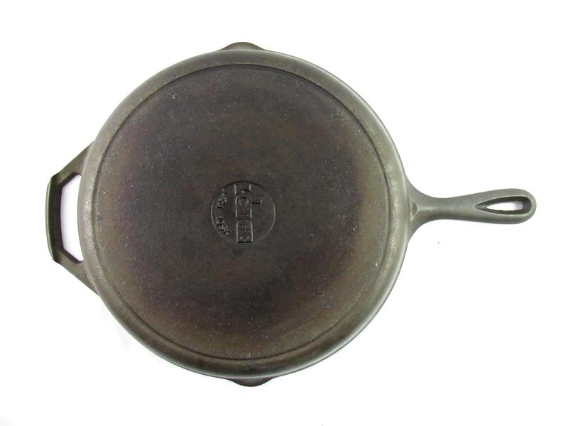 LODGE 10 SK Black Cast Iron Skillet 12.25" Diameter
