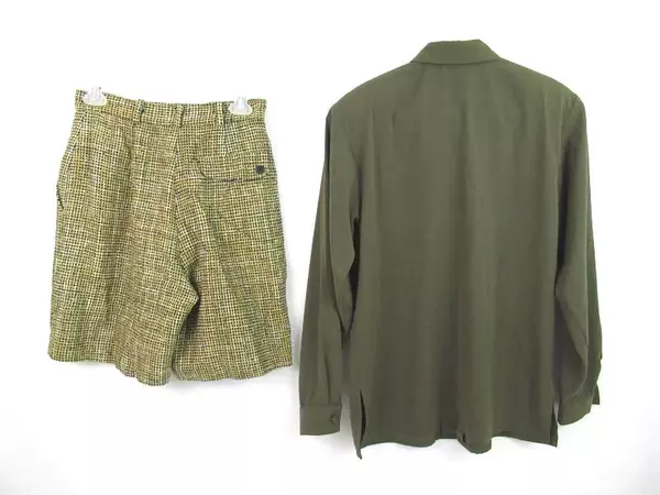 Vintage Doncaster Women's Career Outfit Size 8 Woven Silk Shorts Green Button Up