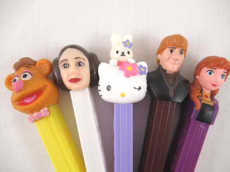 Lot of 5 Pez Dispensers Fozzie Bear Princess Leia Hello Kitty Anna Kristof