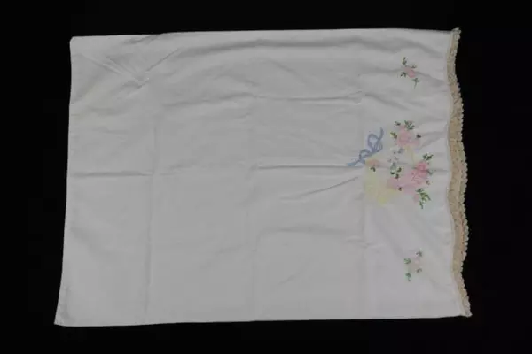 Vintage Cross Stitch Standard Size Pillowcase White Cat In A Basket Crochet Open