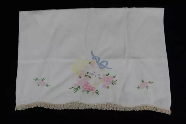 Vintage Cross Stitch Standard Size Pillowcase White Cat In A Basket Crochet Open