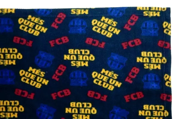 Lot of 2 Throw Blankets Fleece Cozy Grey Mainstays FCB Mes Que Un Club