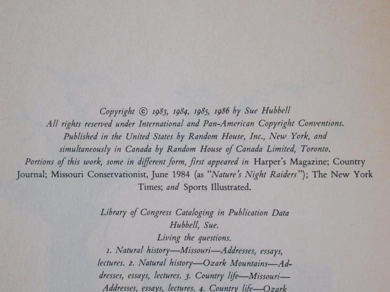 A Country Year Living the Questions by Sue Hubbell 1987 Paperback