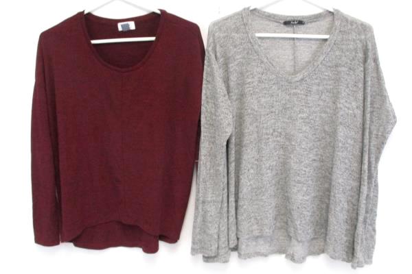 Lot of 2 Size Small Over Sized Crop Top Shirts Burgundy Old Navy and Gray Papaya