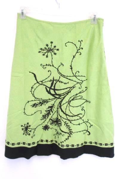 Richard Malcolm Women's Below the Knee Length Green Embroiderd Lined Skirt 8