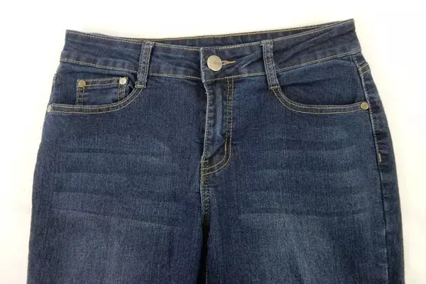 Bob Jeans Women's Dark Wash Mid Rise Jeans Size 9/10 Pockets Rolled Hem