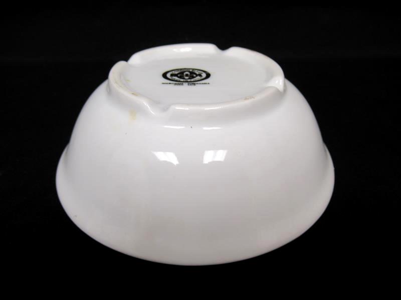 Lot of 4 Cordon Bleu White Grapefruit Citrus Juicer Bowls 5.5 Inch Round