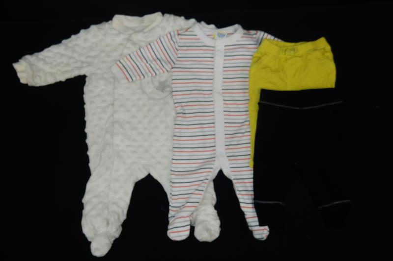 Lot of 4 Baby Clothes Size 0-3 Months Blue Green Stars Dots Sleeper Pants