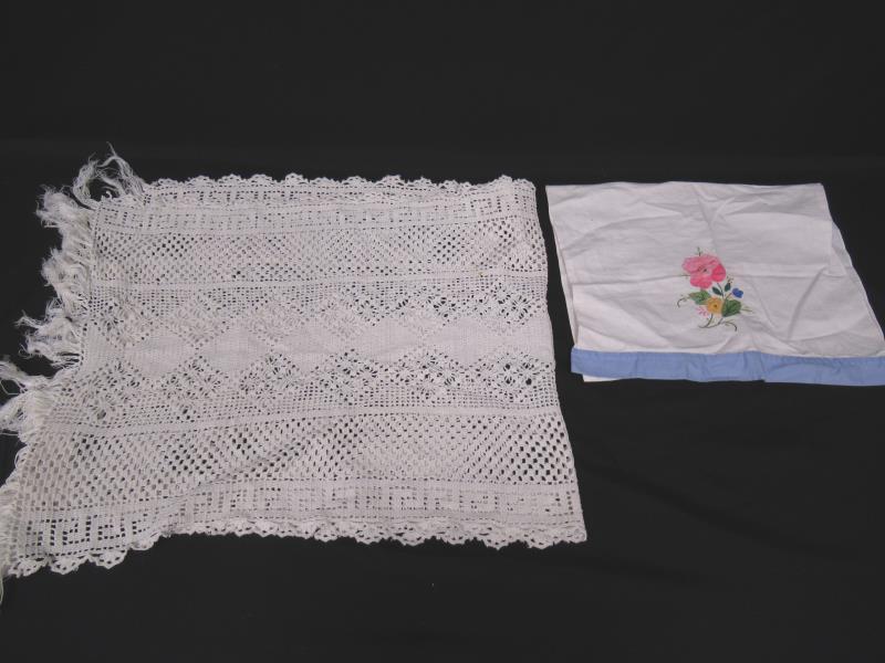 Lot of Vintage Linen's for Crafting Cutters Fabric Cross Stitch Floral Doilies