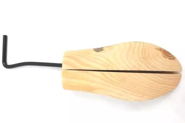 Mens's Wood Shoe Keeper Toe Form Stretchers Regular Size 7D