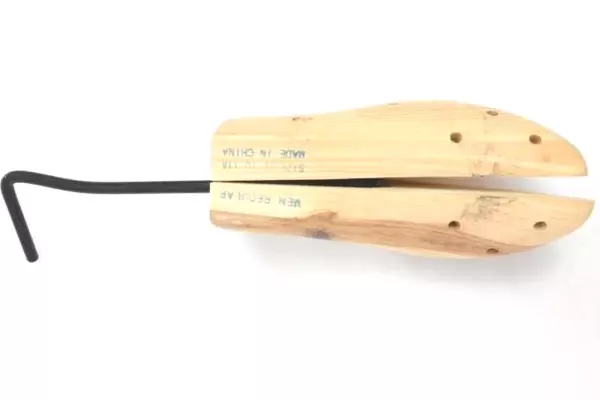 Mens's Wood Shoe Keeper Toe Form Stretchers Regular Size 7D