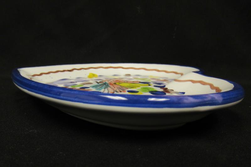 Larce Orvieto Hand Painted Ceramic Trinket Tray Heart Shaped Bird Pattern