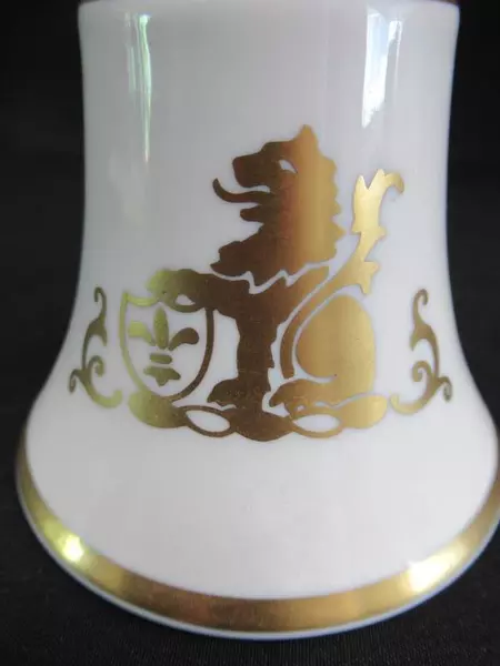 Vintage Pickard Bell China Lion White w/ Gold Accents Wooden Handle Danbury Mint
