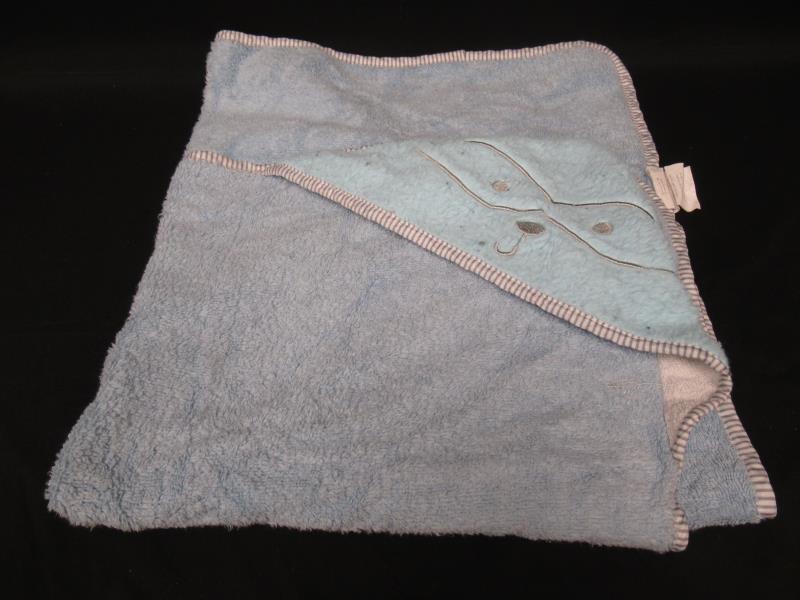Lot of 2 Hooded Baby Towels Baby Lounge Cloud Island Blue White