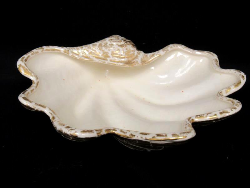 Vintage Shell Shaped China Trinket Dish White Gold Toned Crackle Metallic Sea