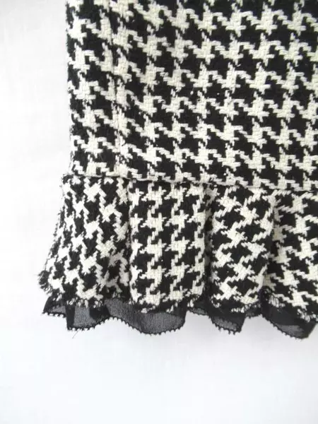 Doncaster Skirt Black White Lined Houndstooth Pattern Ruffle Hem Women's Size 10
