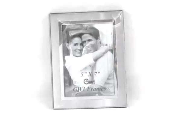 Lot of 2 Silver Toned Table Top Picture Frames GWI Frames 5" X 7" Freestanding