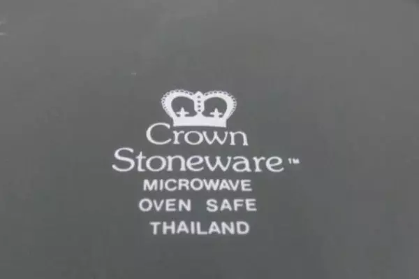 Crown Stoneware Teapot Dark Green Thailand Made Microwave Oven Safe Secure Lid