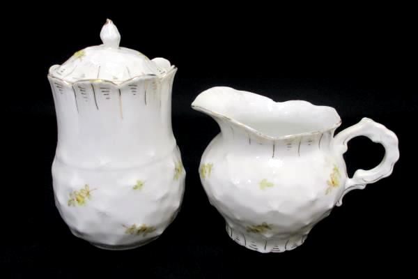 Beautiful White Yellow Rose Gold Gilt Creamer Pitcher Lidded Sugar Bowl Set