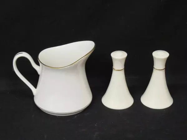 Fashion Manor Creamer Salt And Pepper Shakers China Gold Herald