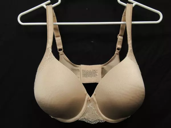 Bali 3547 Tan Beige Underwired Bra Women's Size 36 DD Lace Hook Eye