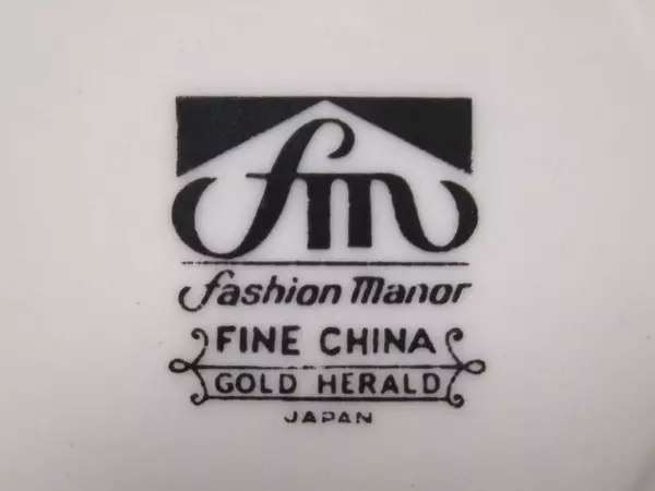 Lot of 5 Fashion Manor Footed Cup And Saucer Sets China Gold Herald