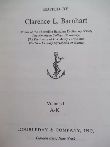 Thorndike Barnhart Comprehensive Desk Dictionary 2 Volume Set A-K & L-Z 1958