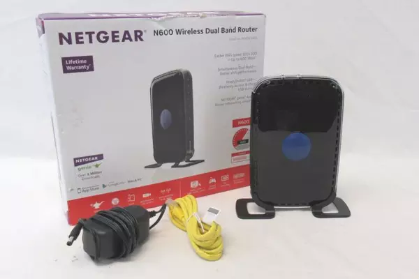 Netgear N600 Dual Band Wireless Ethernet Router Model WNDR3400