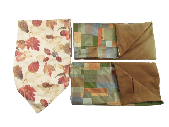 Lot of Linens for Cutter Lot Fabric Vintage Napkins Place Mats Pillow Shams