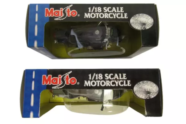 Lot of 2 Maisto Die Cast Metal Motorcycles 1:18 Munch Blue Gray Sealed Box