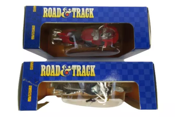 Lot of 2 Maisto Road&Track Die Cast Motorcycles 1/18th Scale Ducati Triumph NIB