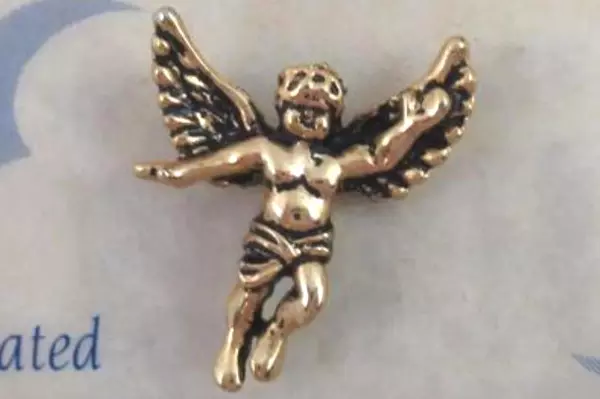 Vintage Gold Plated Angel Lapel Pin Bob Siemon Designs 1994 Psalms Wings Spread