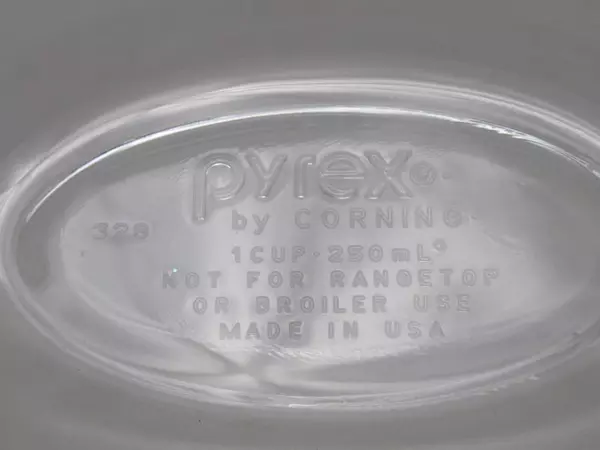 Set of 2 Pyrex by Corning Clear Glass 1 Cup Baking Dishes 328 Handles USA
