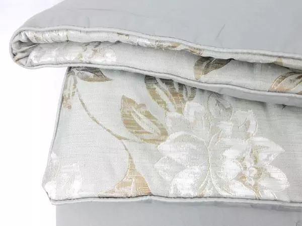 Chris Madden King Size Floral Comforter With Shams Accent Pillow Sage Green Tan