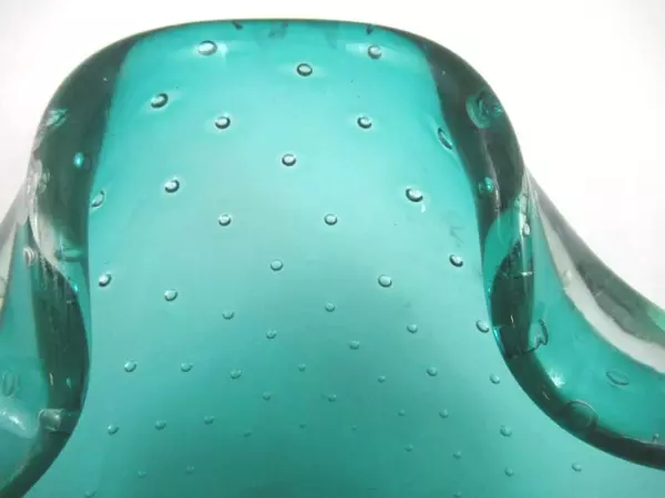 Hand Blow Art Glass Trinket Dish or Ashtray Emerald Green Air Bubbles Decorative