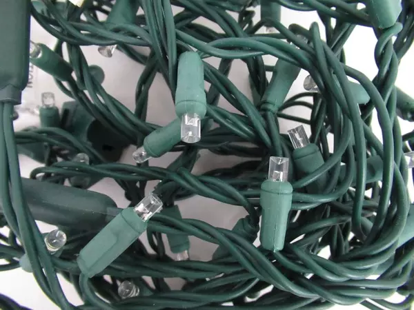 LED Christmas Tree Lights Clear About 28 Ft Tested Works Indoor Green Cord