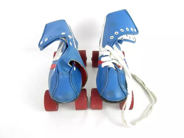 Lot of 2 Pairs Of Fireball Roller Derby Roller Skates Size 1 Blue White Pink