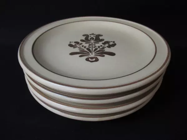 4 Vintage 1970's Pfaltzgraff Salad Plates Village Brown Tan Floral 7" Diameter