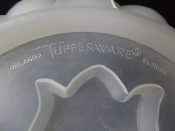 Vintage Tupperware Jel-n-Serve Mold Lid Tulip Seal 620-4